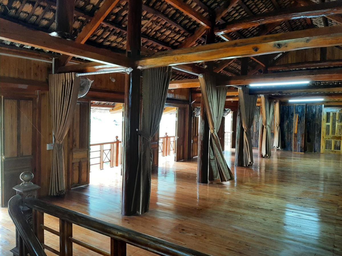 Dong Suoi H'Mong Homestay & Bungalow - Trek & Vegetarian Food Mu Cang Chai Esterno foto