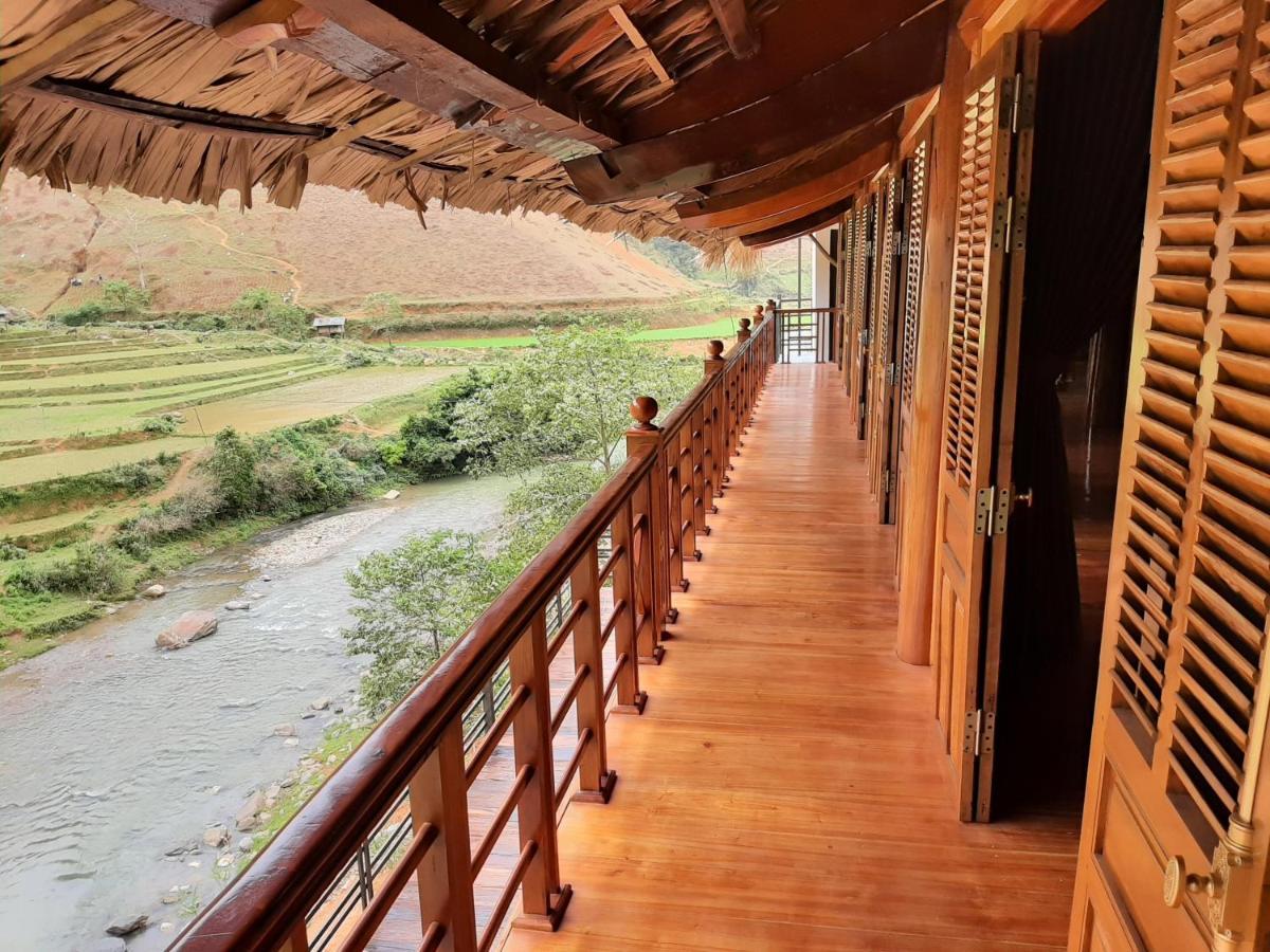 Dong Suoi H'Mong Homestay & Bungalow - Trek & Vegetarian Food Mu Cang Chai Esterno foto