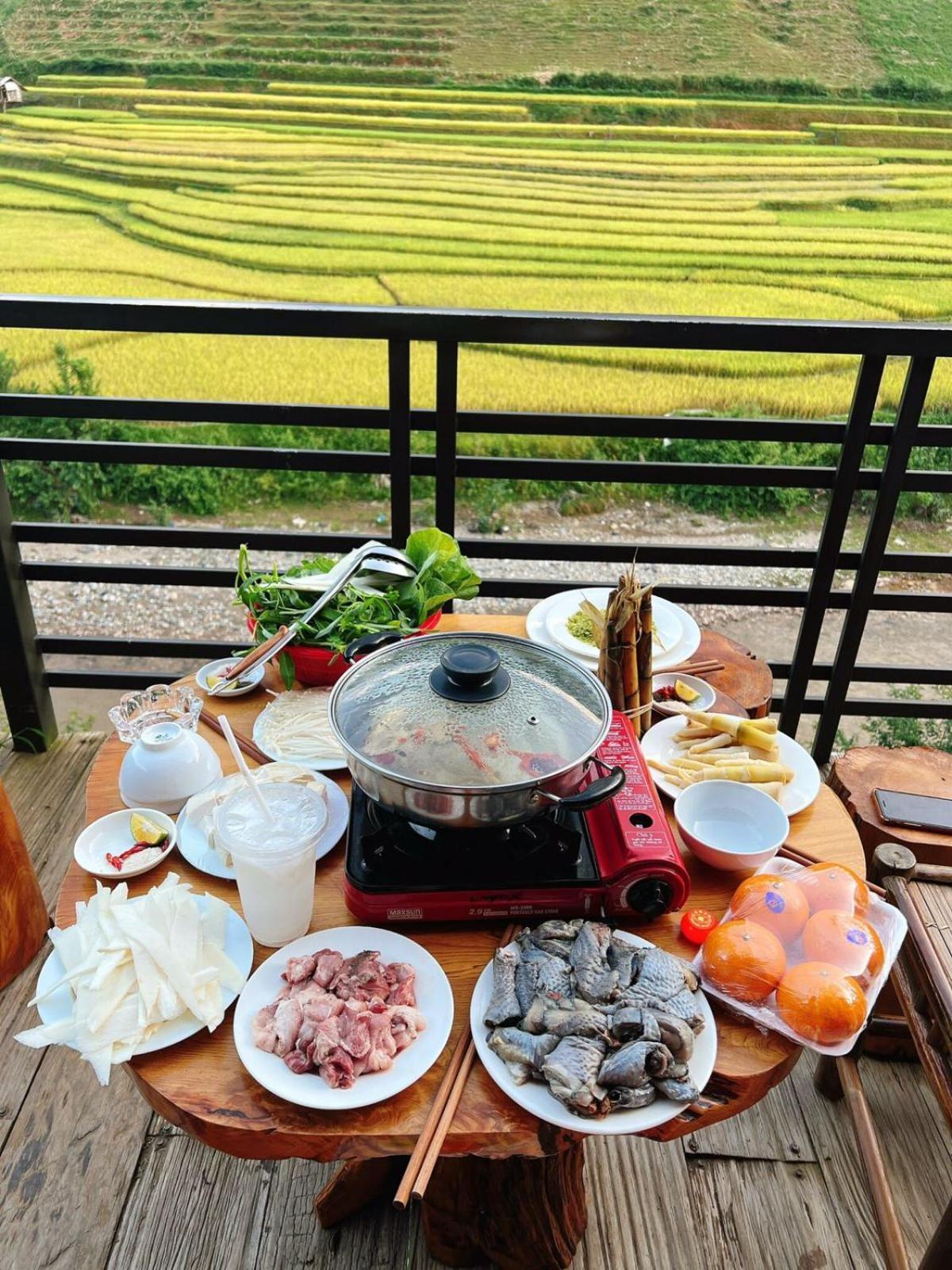 Dong Suoi H'Mong Homestay & Bungalow - Trek & Vegetarian Food Mu Cang Chai Esterno foto